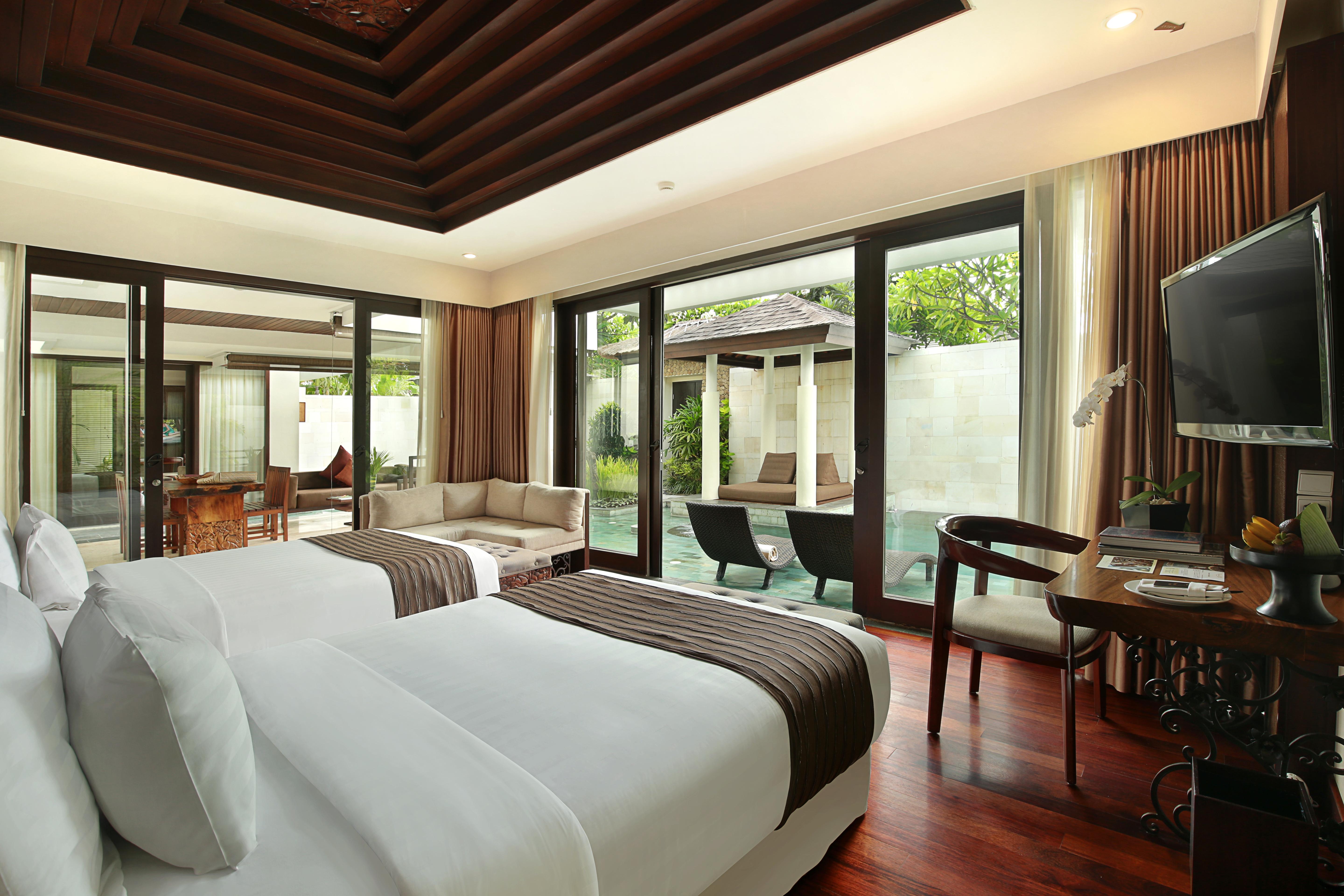 The Seminyak Beach Resort & Spa Exterior foto A bedroom at the resort